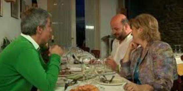 Albert Om con Pilar Rahola y su marido Robert, a 'El invitado' TV3