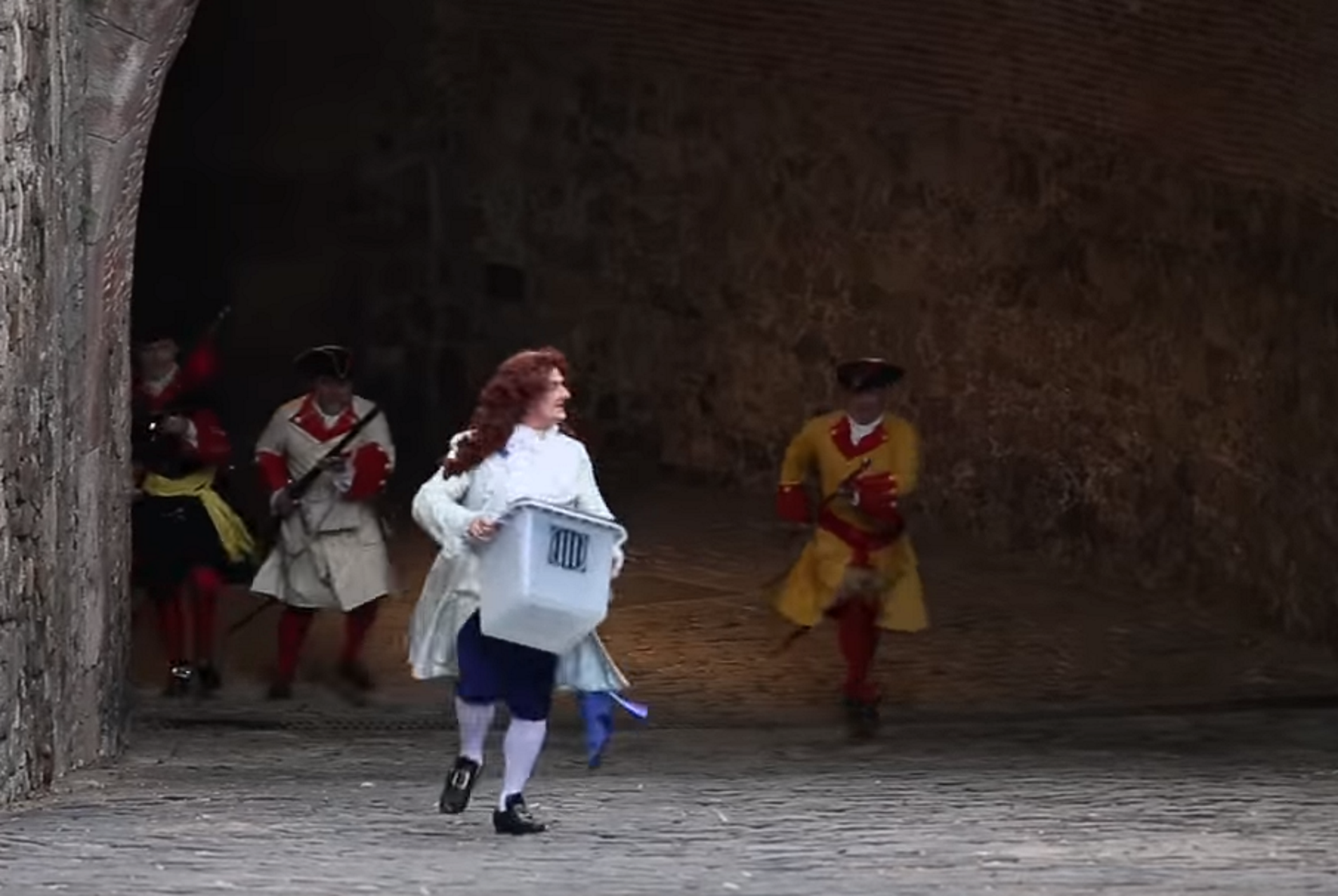 El descarado vídeo de Toni Albà convocando al "Trinxalliris"