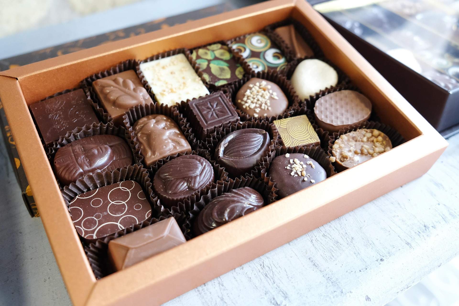 ¿Sabías que el chocolate imita la textura del lugar donde lo colocas?