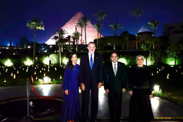 Letizia y Felipe VI cenando con las pirámides