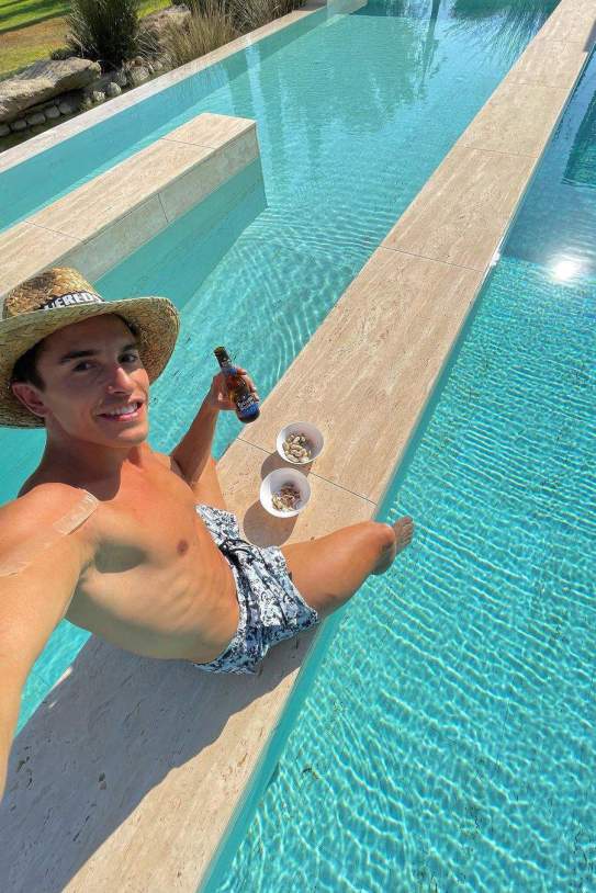 piscina casa marc