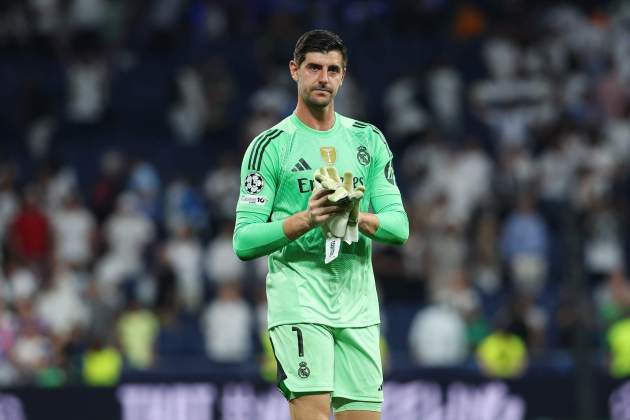 Courtois calentamiento Courtois calentamiento