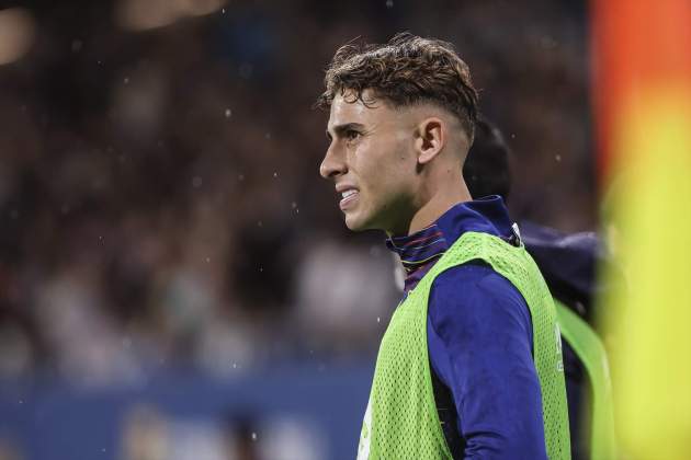 Fermín López calentamiento Barça Fermín López calentamiento Barça