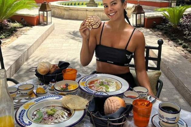 cristina pedroche comiendo cristina pedroche comiendo