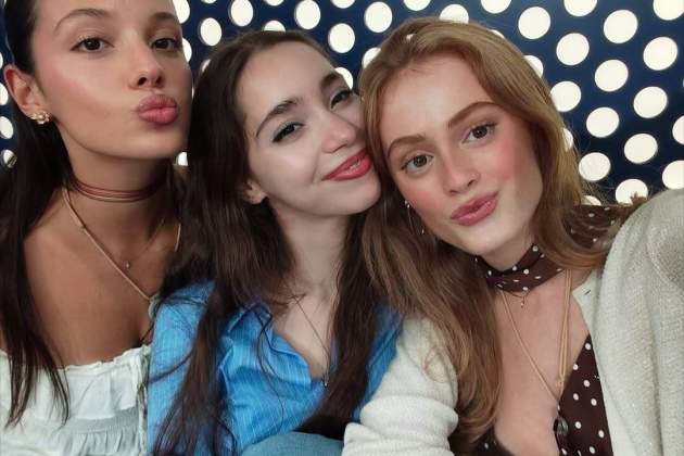 Judit amb les seves companyes Olivia i Claudia Instagram Judit amb les seves companyes Olivia i Claudia Instagram