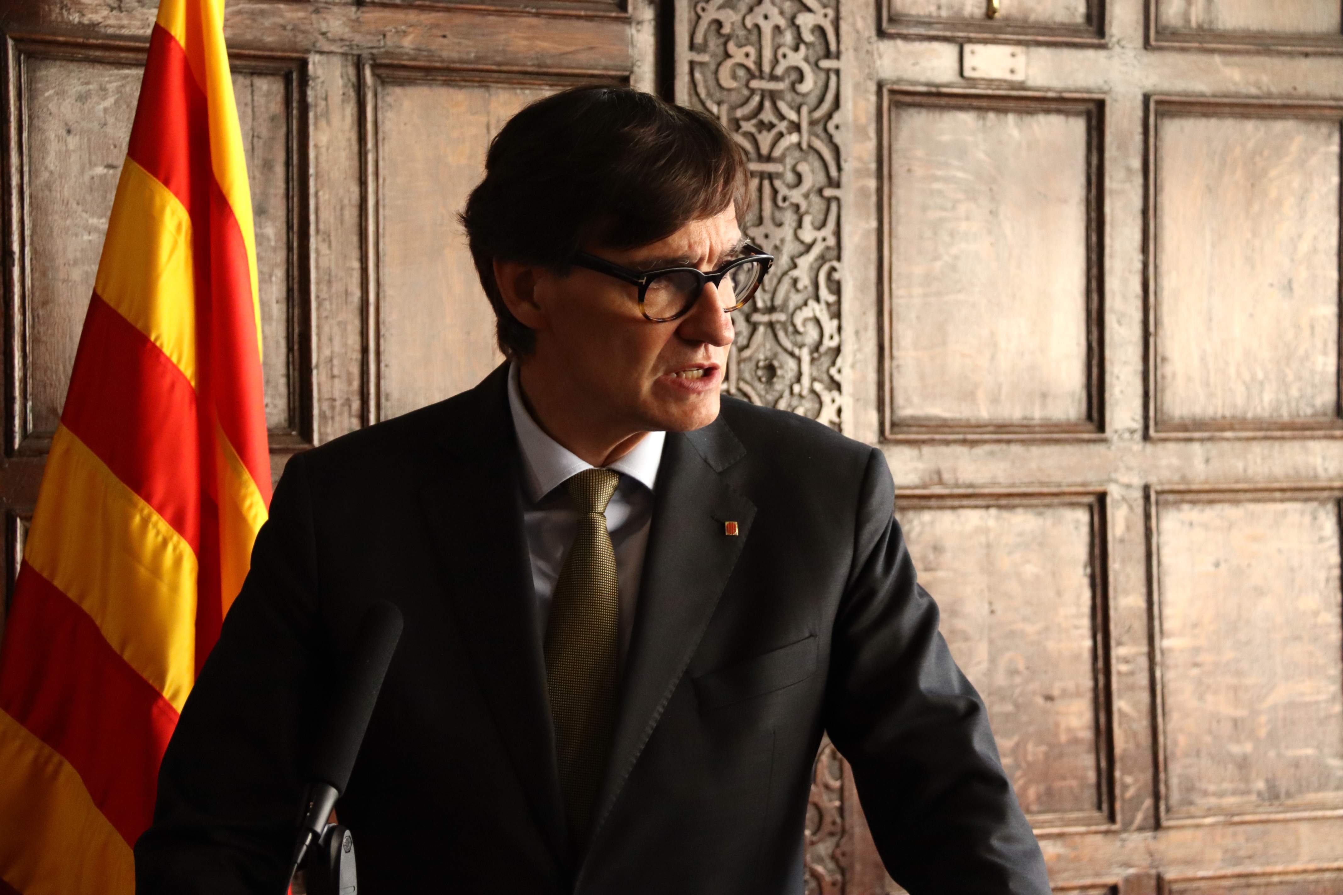 Illa es compromet a treballar per aconseguir la delegació de competències en immigració per a Catalunya