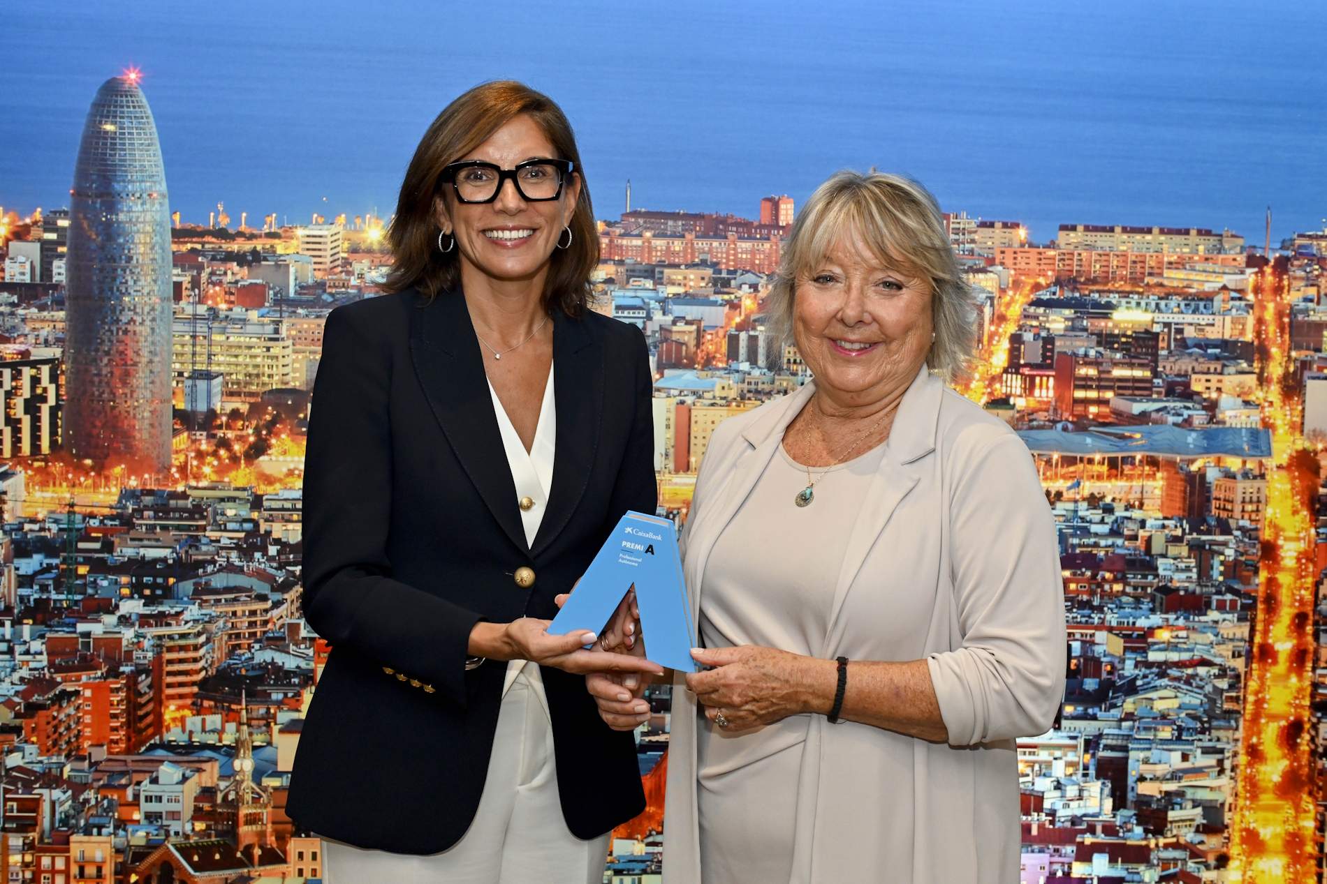 Ángela Jordana Gómez guanya el 'Premi A Professional Autònoma' de CaixaBank a Barcelona