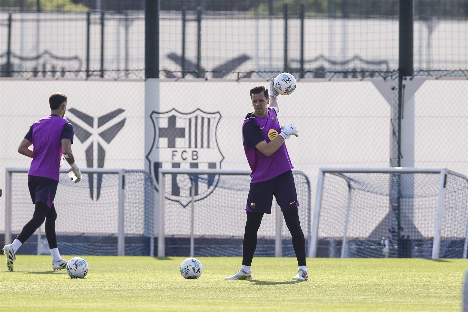 La predicción de Szczesny: "Joan Garcia acabará siendo el mejor portero del mundo"