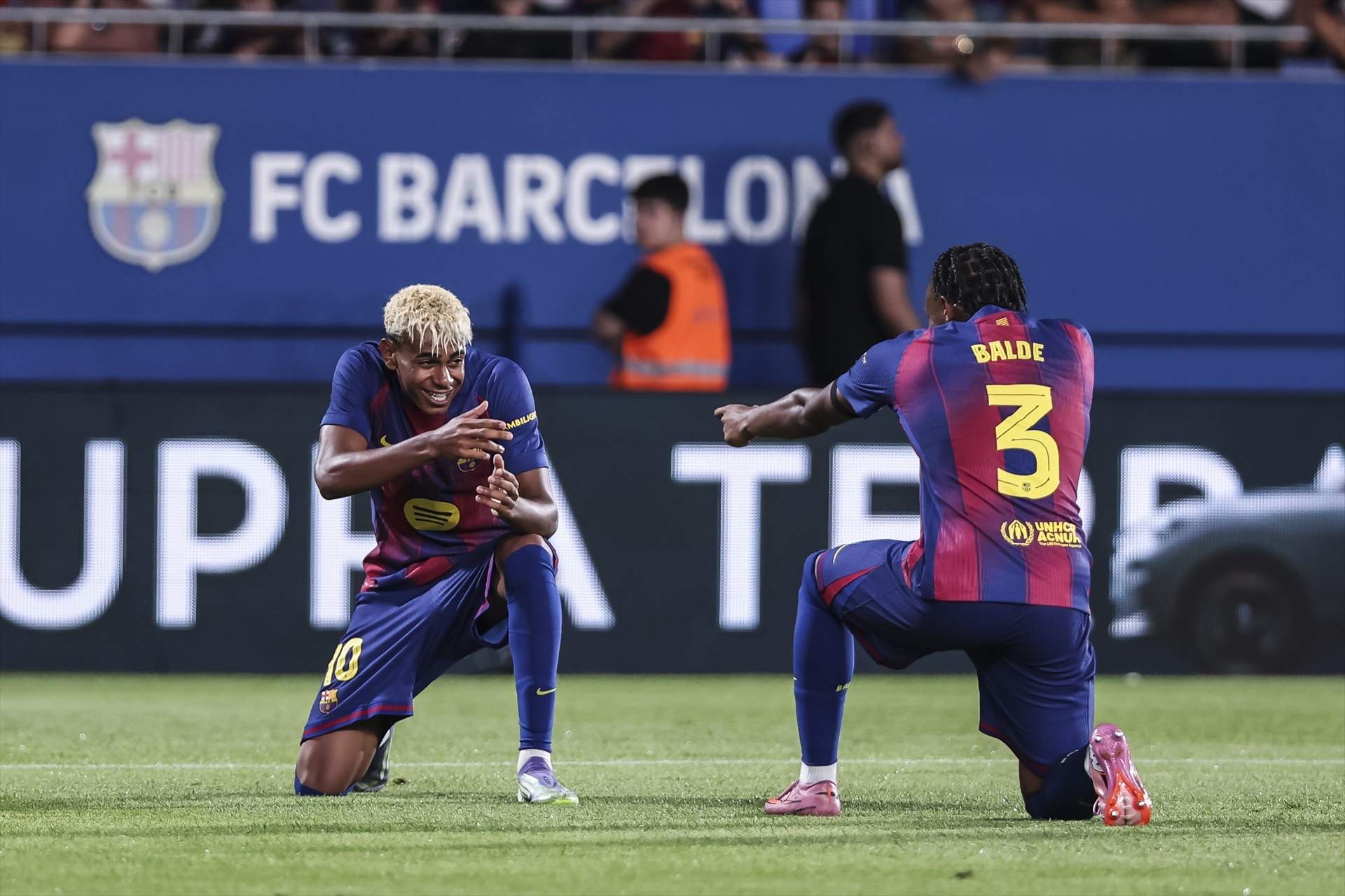 Dos rayos de luz en medio de la oscuridad para el Barça: Lamine Yamal y Balde, listos para la Real Sociedad