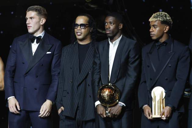 Lamine Yamal Dembele Pilota d'OR EFE Lamine Yamal Dembele Pilota d'OR EFE