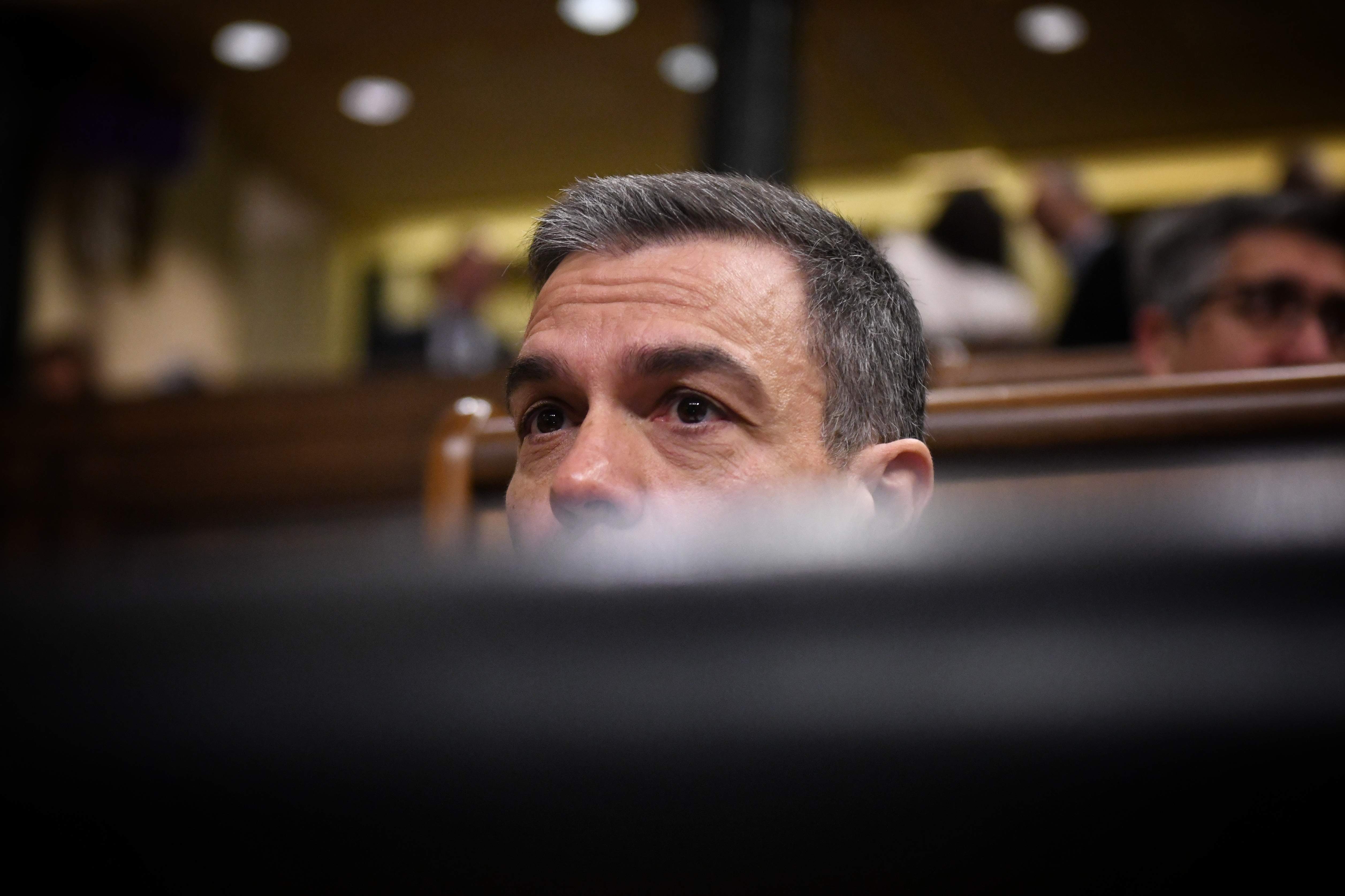 El chubasco judicial y la revuelta de los socios atormentan el arranque del curso de Sánchez