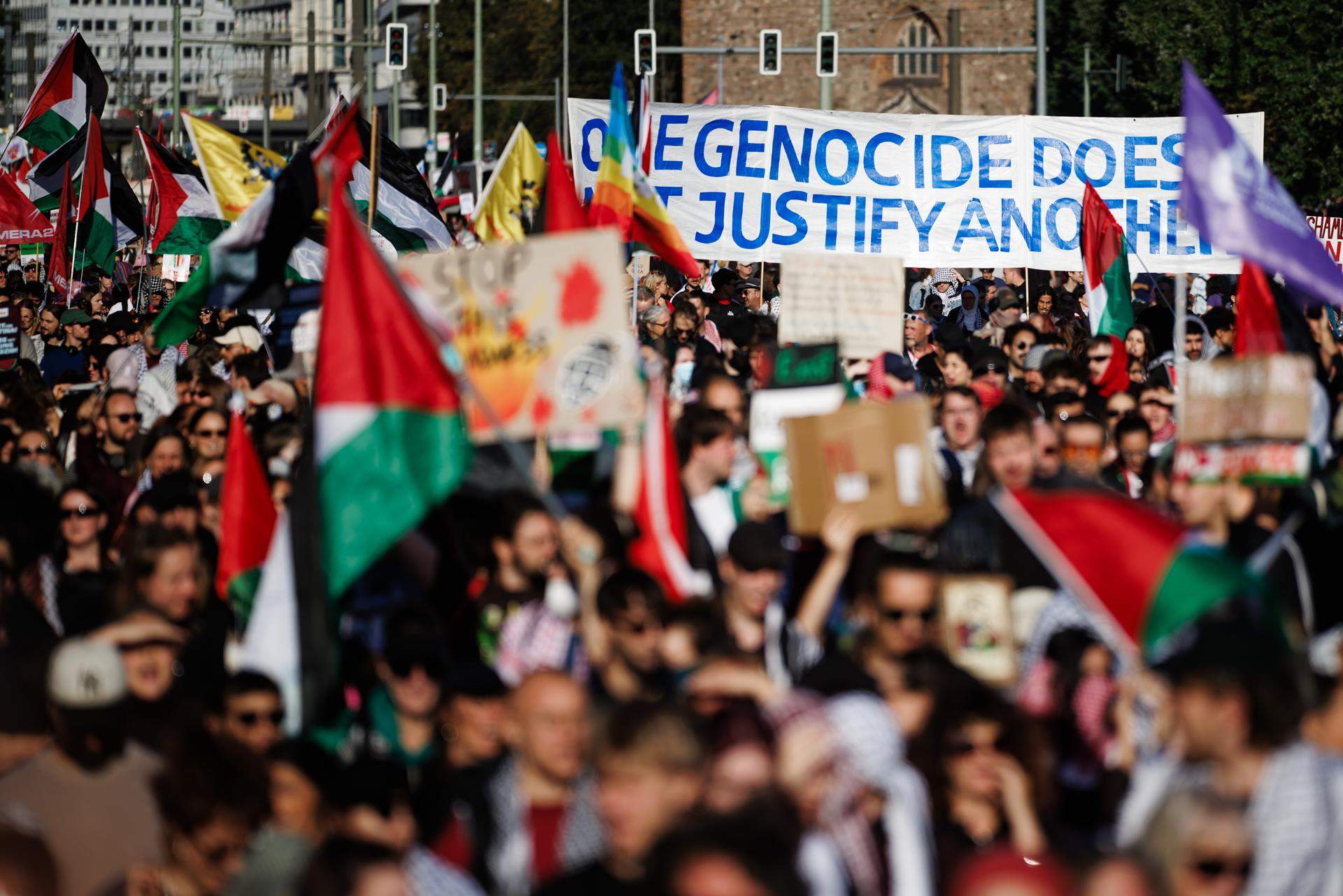La marcha más multitudinaria por Gaza en Berlín denuncia la complicidad del gobierno alemán con Israel