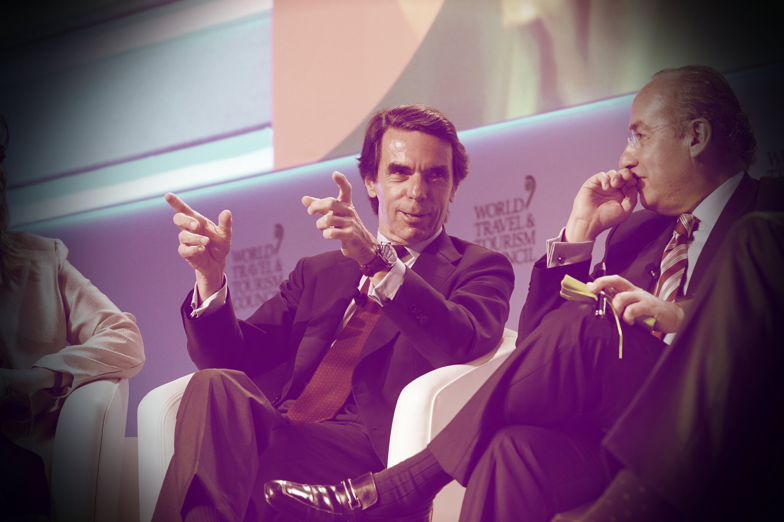 Aznar passa de malvat a estadista en 48 hores