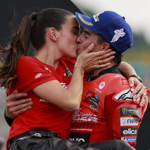 Marc Márquez Gemma Pinto petó / Foto: EFE