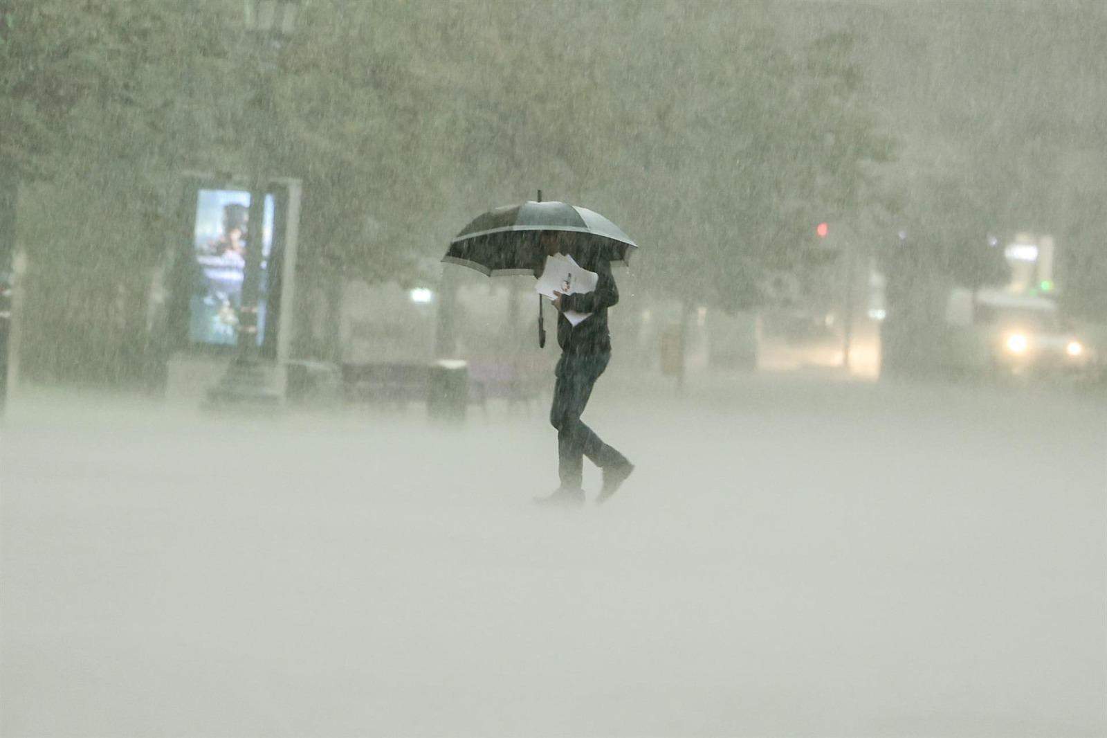 Alertes extremes al sud de Catalunya: temporal de pluges perillós amb risc d'inundacions