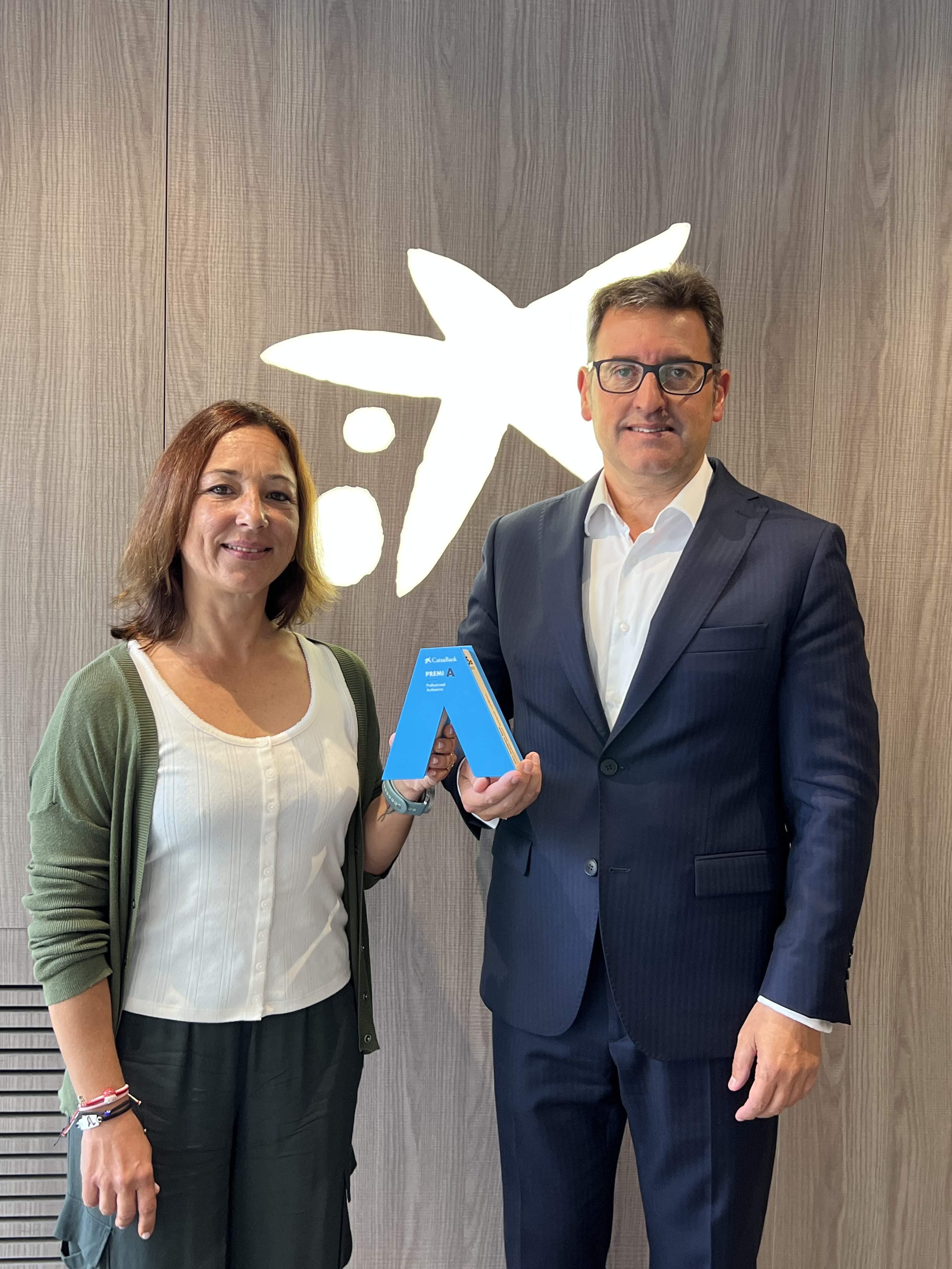 Alba Juanpere gana el 'Premio A Profesional Autónoma' de CaixaBank en Catalunya