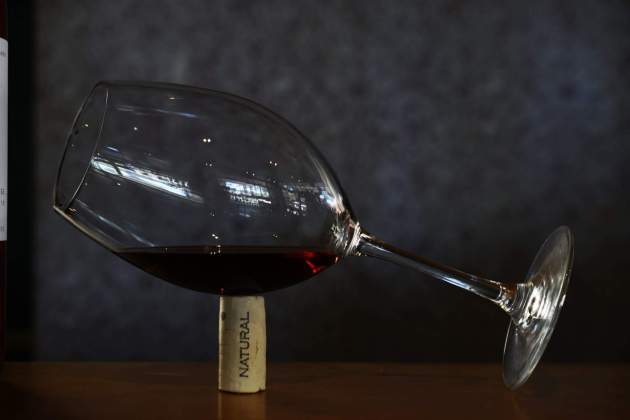 Vino tinto, el protagonista / Foto: Unsplash