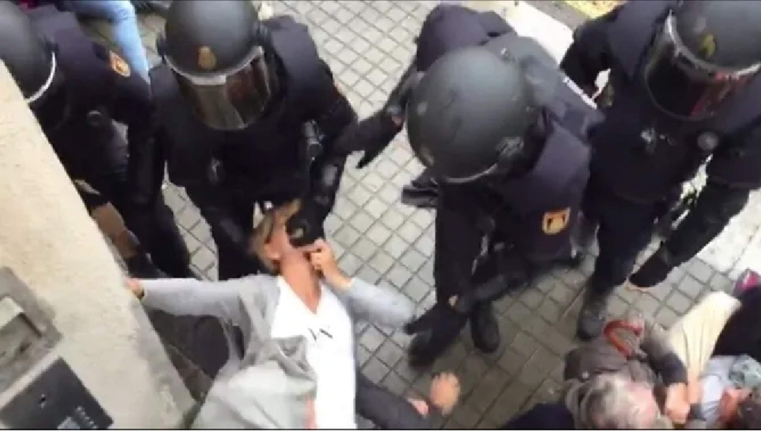 8 anys del Referèndum sobre la Independència i de la brutal repressió espanyola