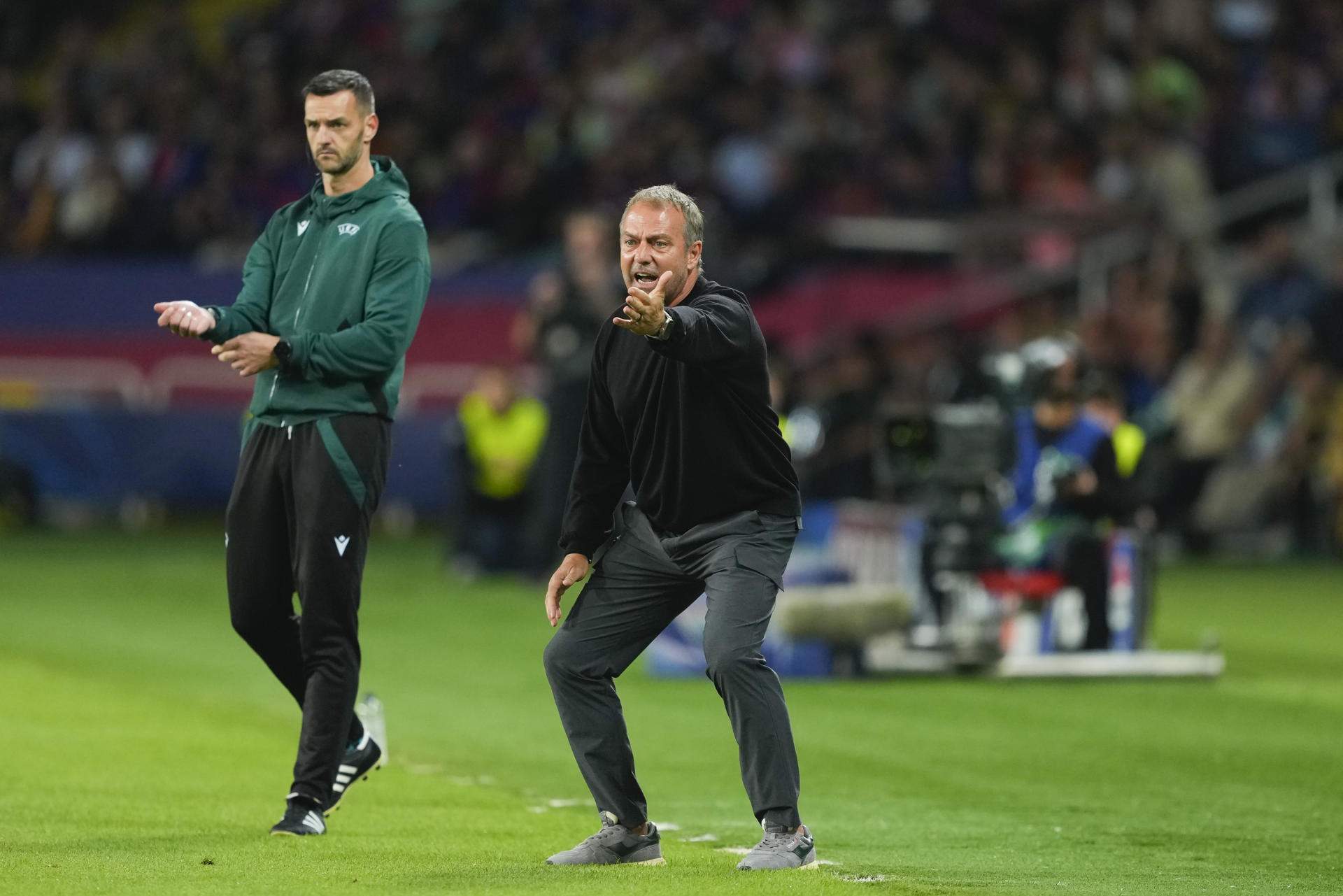 Indignació absoluta al Barça: robatori monumental de l'àrbitre i el VAR en la derrota contra el PSG