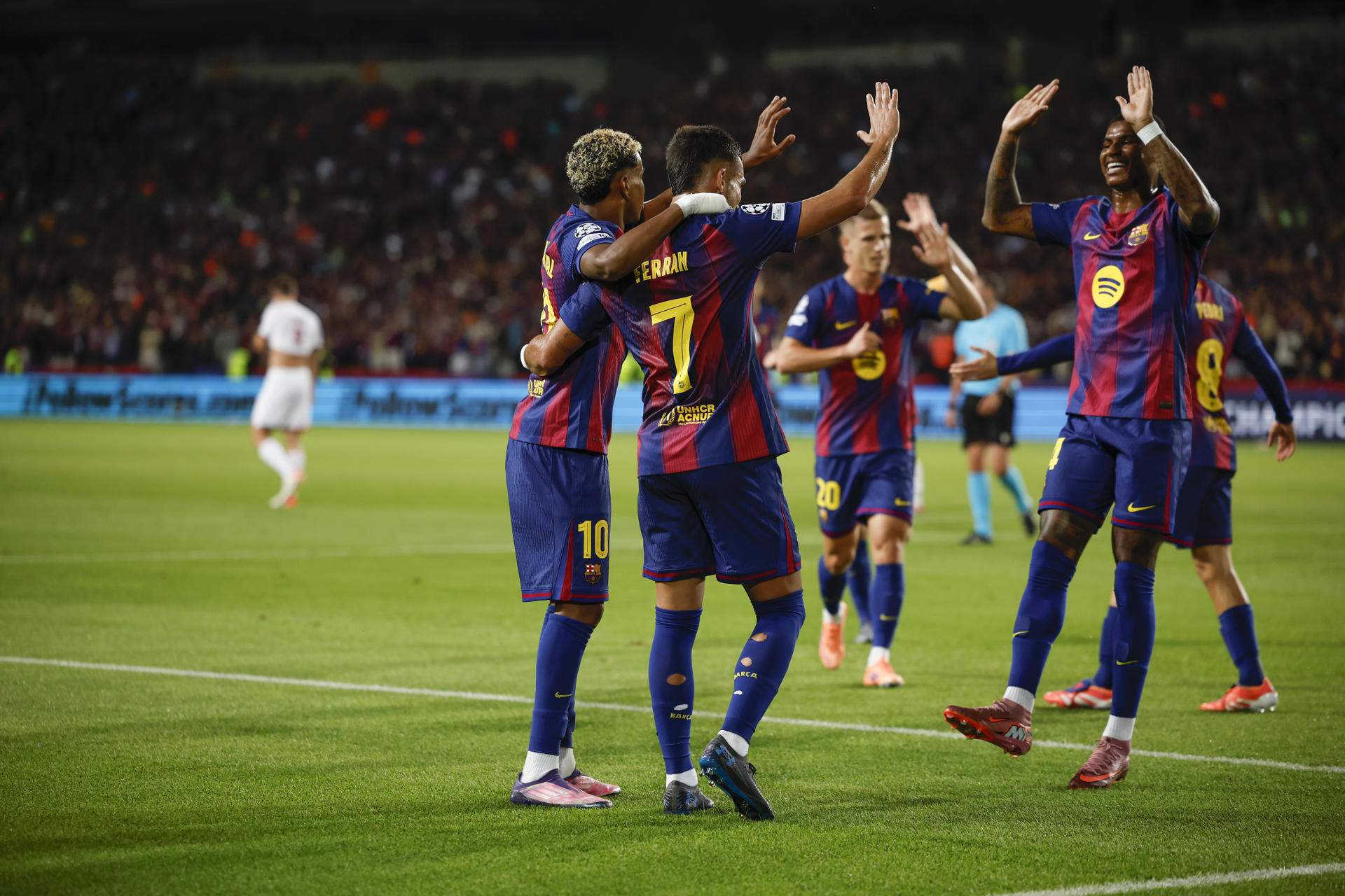 Un jugador del Barça no celebró el gol de Ferran Torres, su cara era un poema, empieza a estar harto