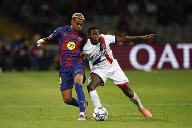 Lamine Yamal Nuno Mendes Barça PSG / Foto: EFE