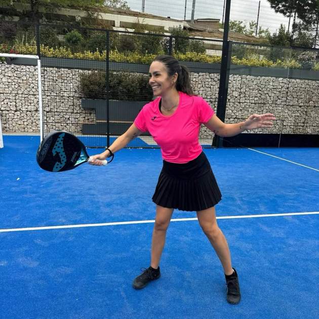 Cristina Pedroche jugant a pàdel / Instagram