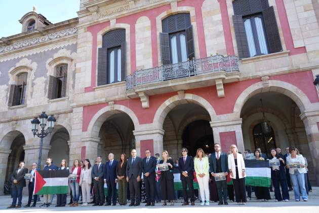 Minut de silenci al Parlament per la Flotilla Foto ACN Minut de silenci al Parlament per la Flotilla Foto ACN