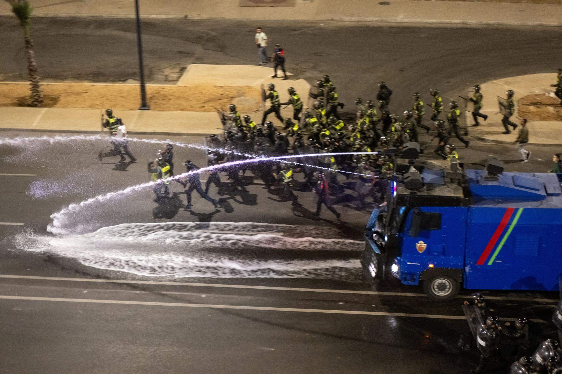 Almenys dos morts en les manifestacions del Marroc, que fan una escalada cap a la violència
