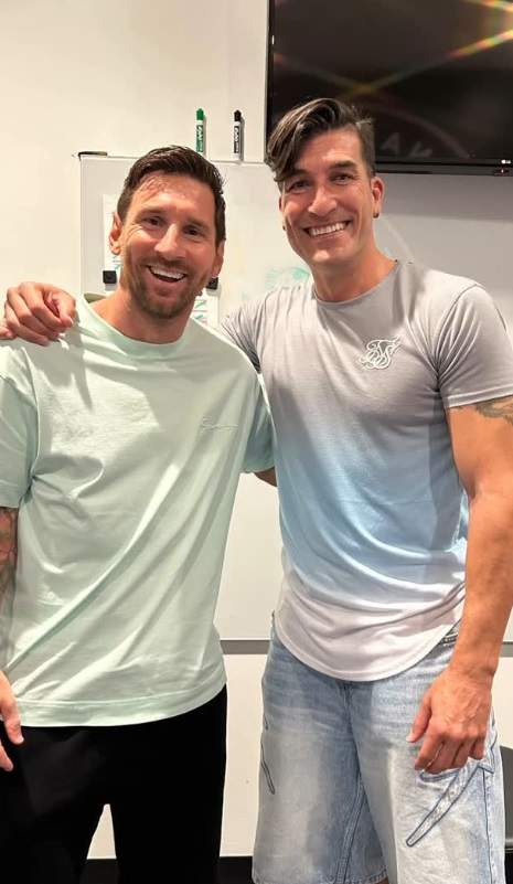 Pinto amb Leo Messi IG