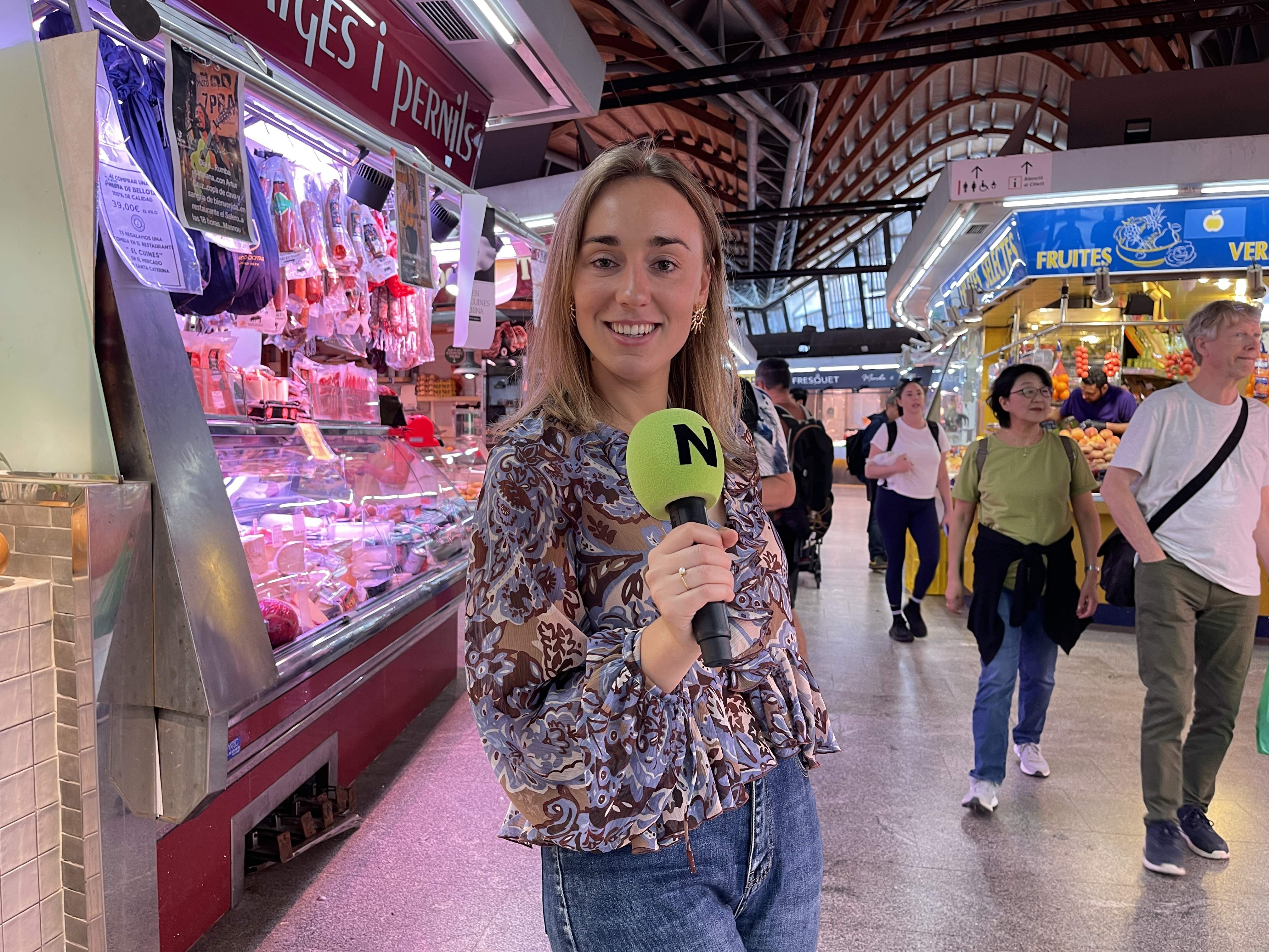 Comida auténtica en un mercado de Barcelona donde aún no mandan los turistas