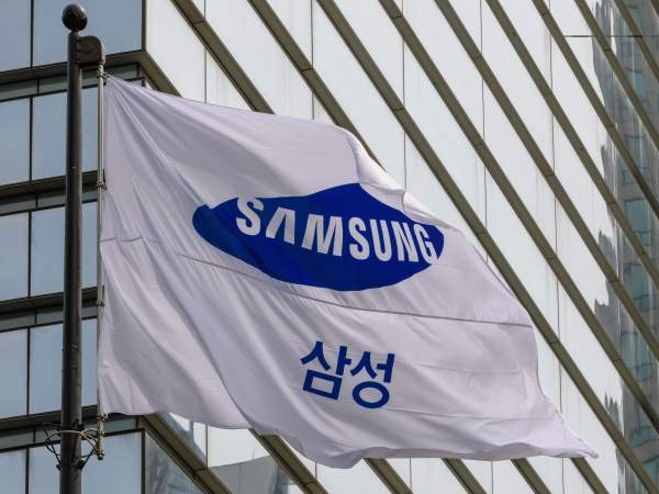 EuropaPress 5993596 april 30 2024 seoul south korea samsung group flag flutters in front of the