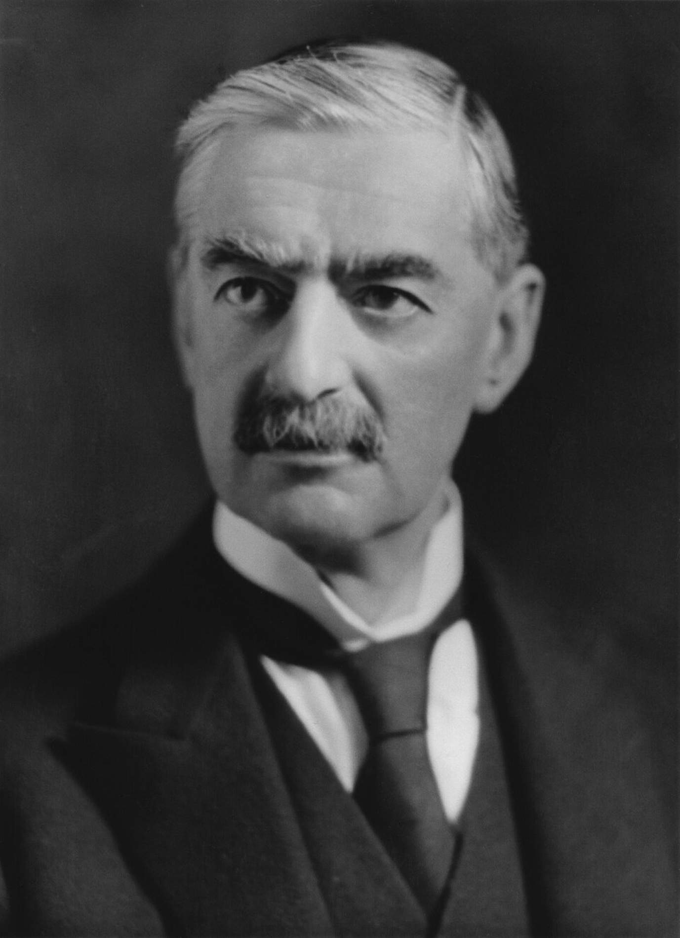 Neville Chamberlain. Primer ministre britànic. Font National Portrait Gallery