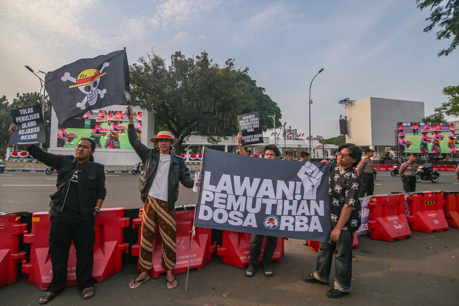 La Generació Z salta de les xarxes als carrers: protestes globals i una bandera pirata en comú