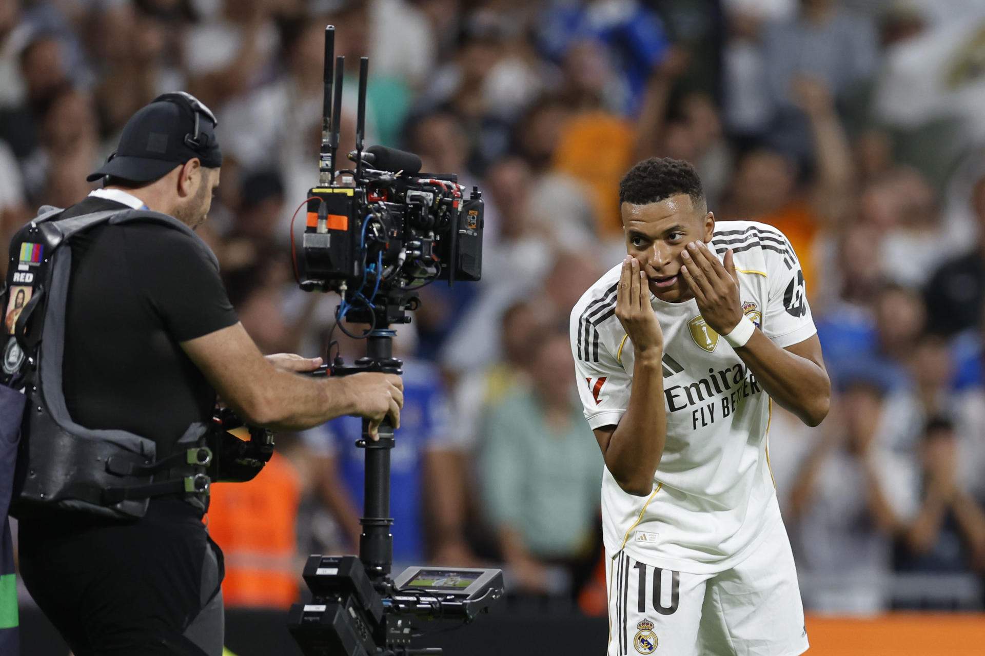 Clam contra les ajudes arbitrals al Reial Madrid: "Si és difícil guanyar al Bernabéu..."