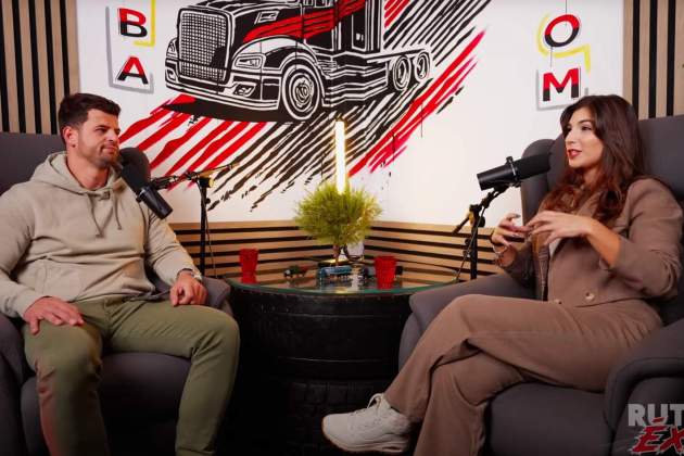 Ainoa, camionera, en el podcast Rutas de éxito