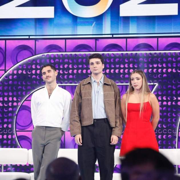 Carlos, Max y Laura, reaccionando a las votaciones de sus compañeros   Instagram