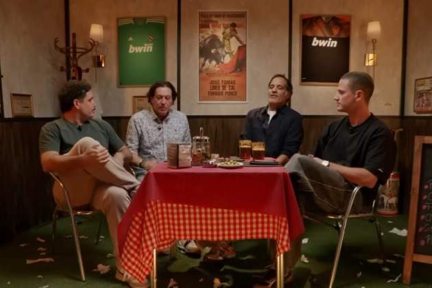Pipi Estrada, en 'Línea de cal' con Darío Eme Hache, David Sánchez y Álex Chiner