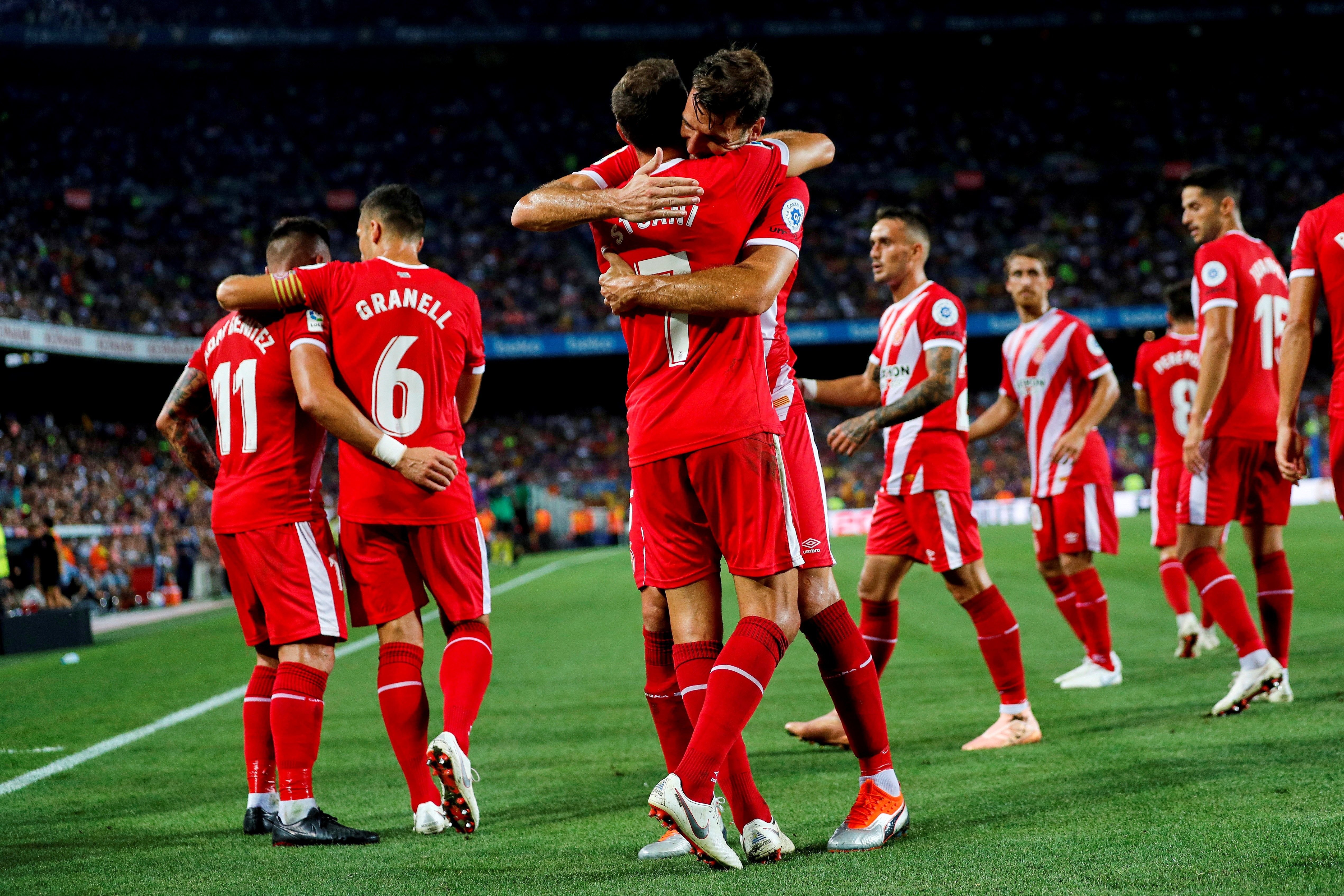 La prensa menosprecia el histórico resultado del Girona en el Camp Nou