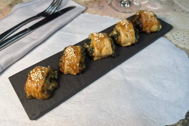 3 platos Ada Parellada con espinacas / Foto: Raquel Sánchez 3 platos Ada Parellada con espinacas / Foto: Raquel Sánchez