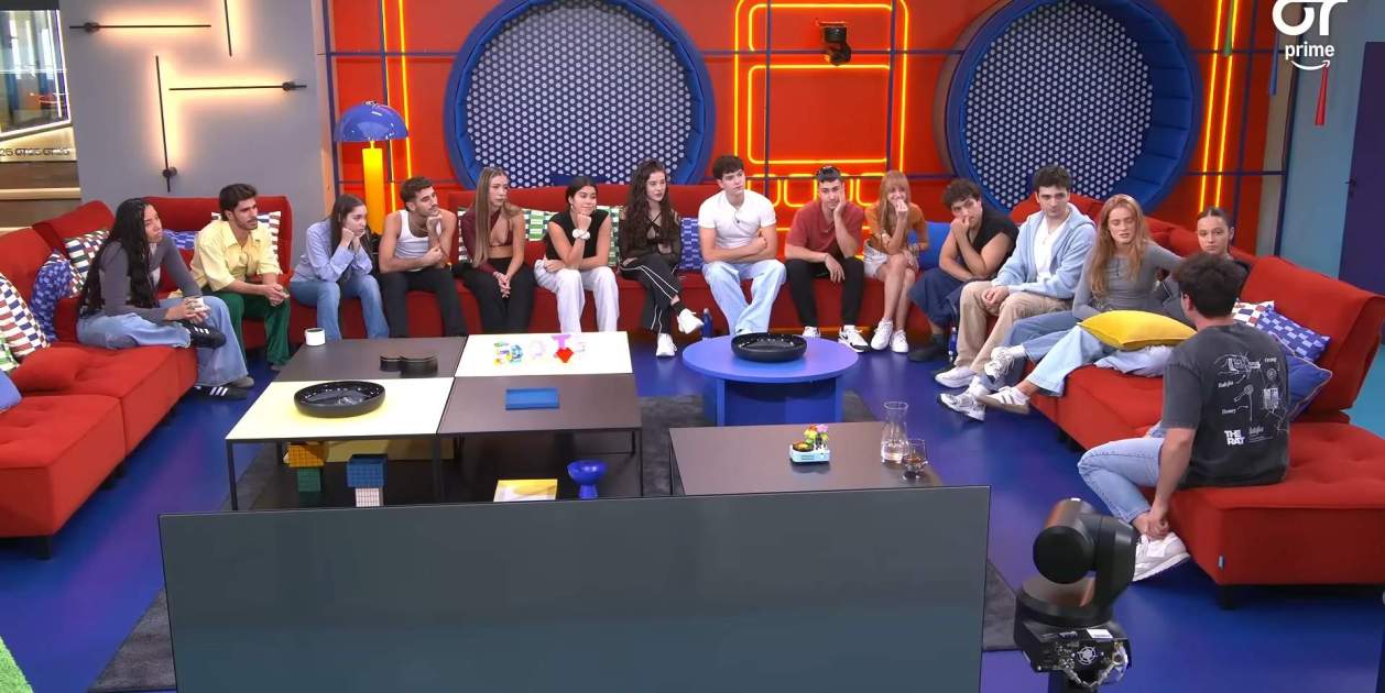 Miki Núñez visitando la academia de OT 2025 YouTube Miki Núñez visitando la academia de OT 2025 YouTube