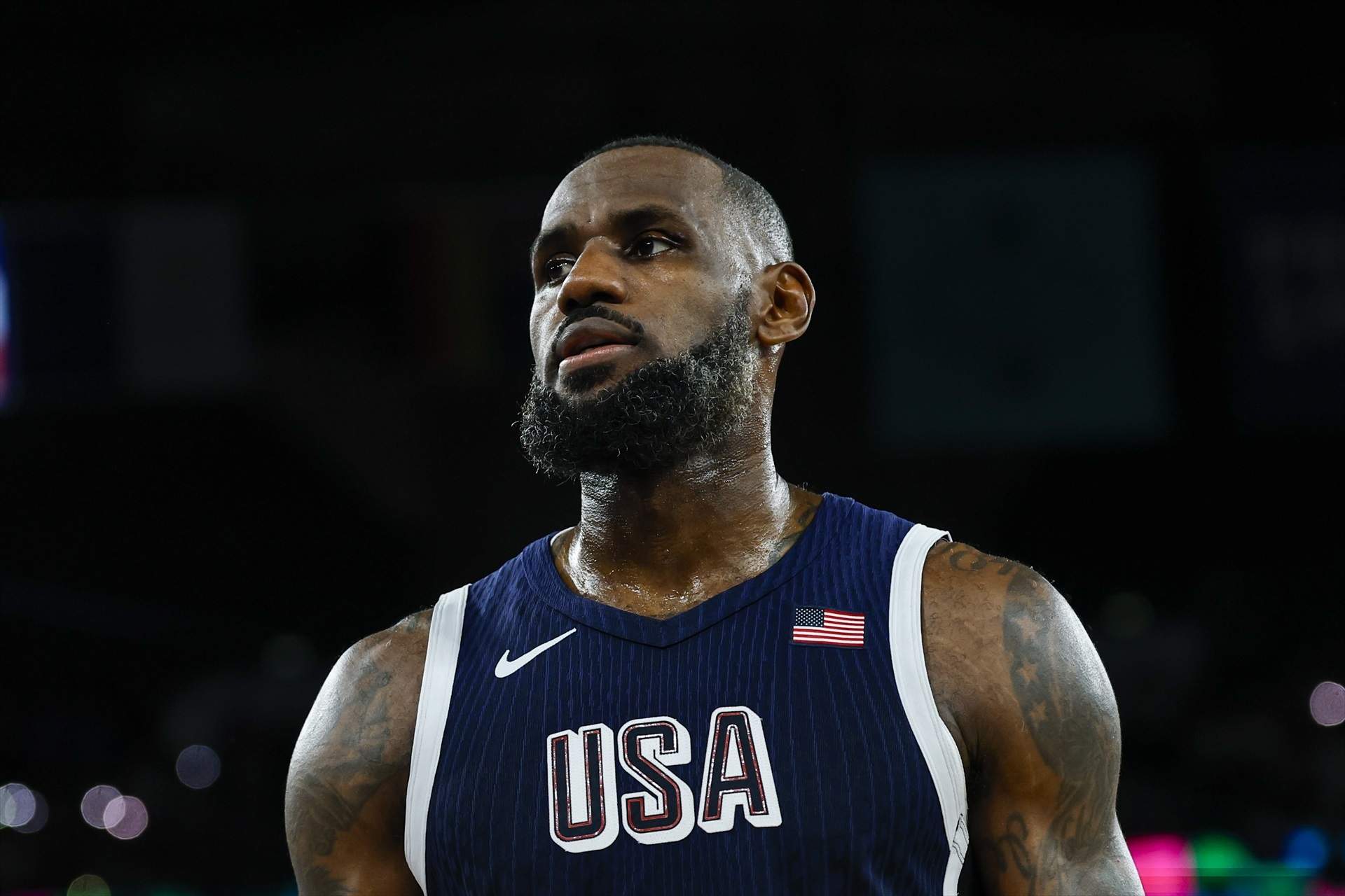 Un aficionat demanda LeBron James per la seva falsa retirada de l’NBA