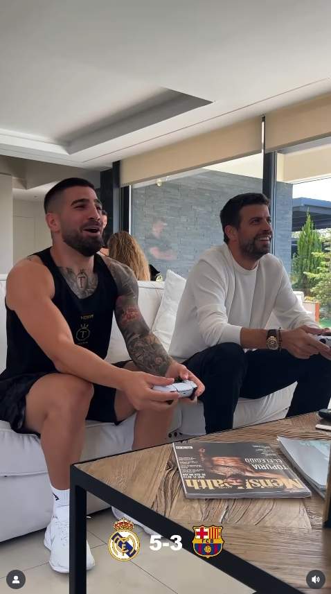 Gerard Piqué e Ilia Topuria jugando al FIFA Instagram Gerard Piqué e Ilia Topuria jugando al FIFA Instagram