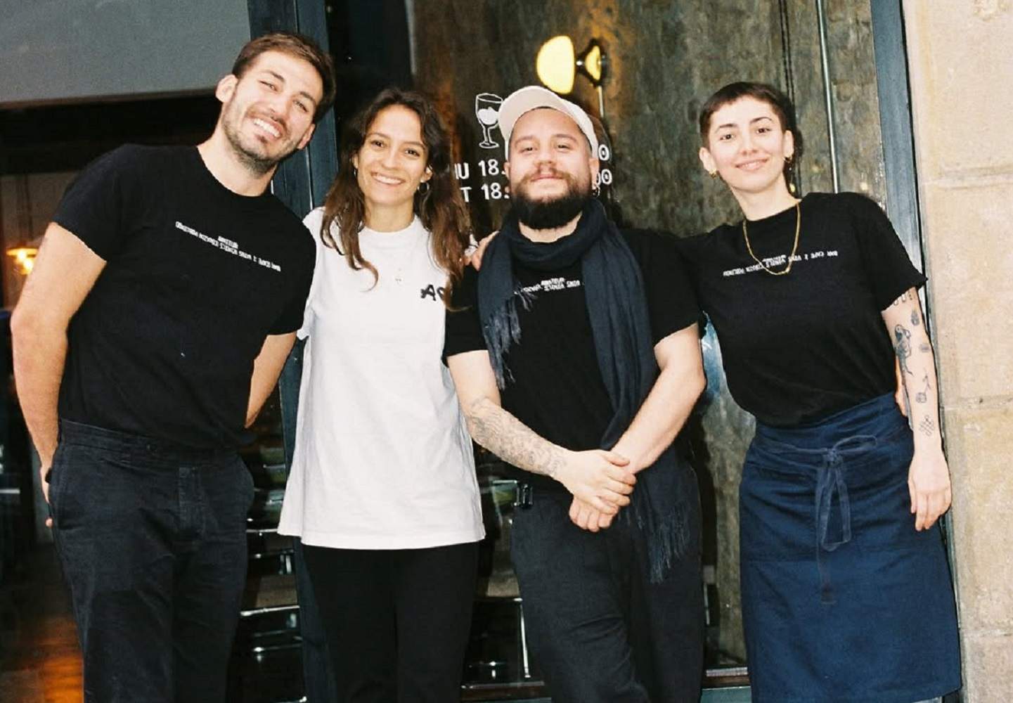 Un bar de vins fresc i modern al carrer més viu del Poblenou