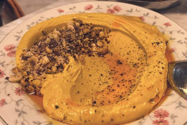 Puré de pastanaga amb anacards i dukkah d'avellana Bar Amateur / Foto: Rosa Molinero Trias