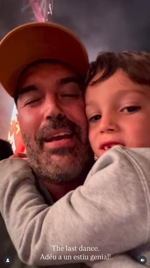 Llucià Ferrer con su hijo Màrius cantando 'Sort de tu' Instagram Llucià Ferrer con su hijo Màrius cantando 'Sort de tu' Instagram
