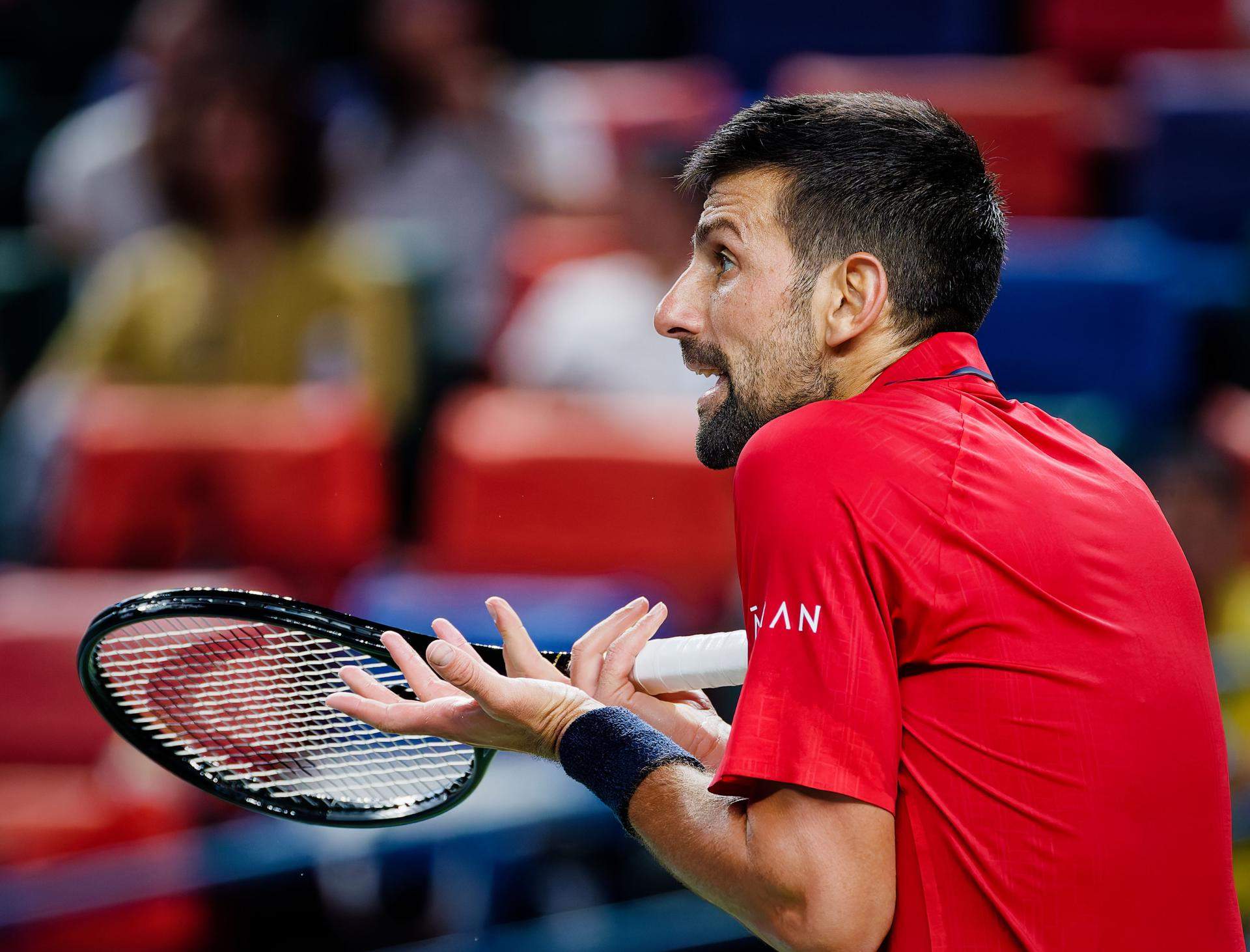 Se hunde el imperio de Djokovic en Shanghai: cae ante el 204 del mundo y muestra su peor lado