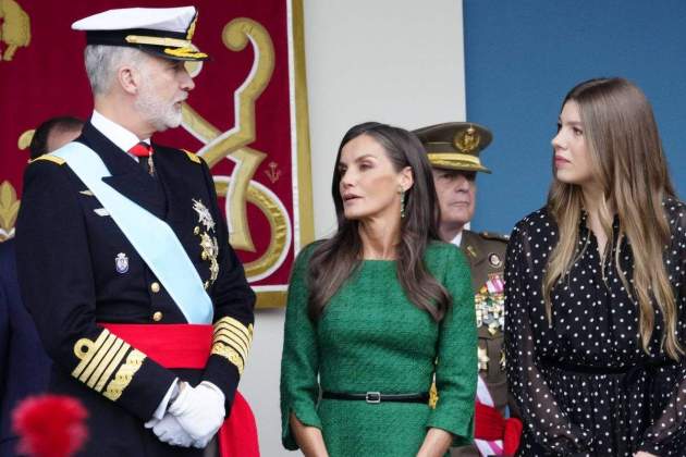 La infanta Sofia con Felipe VI y Letizia en el desfile La infanta Sofia con Felipe VI y Letizia en el desfile