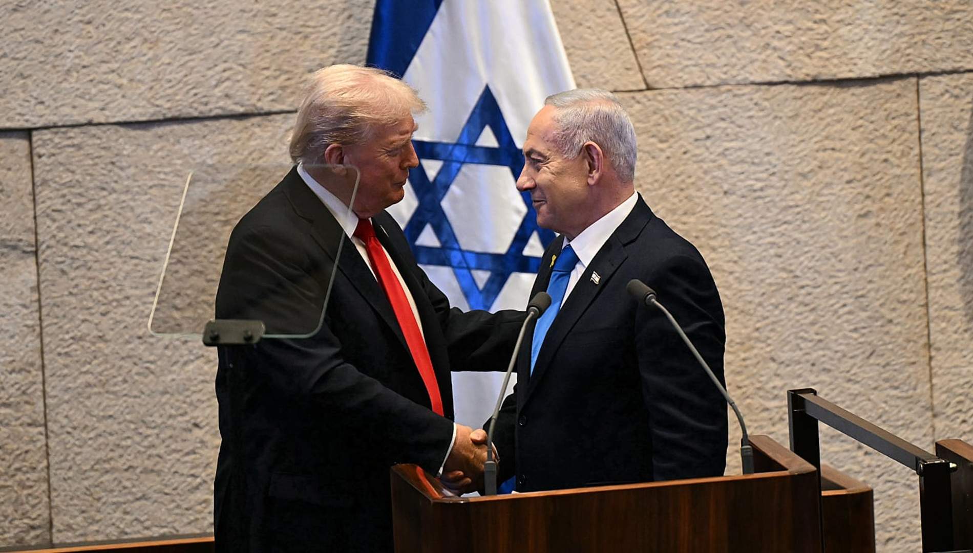 Aplaudeixes Trump per l'alto el foc a Gaza?