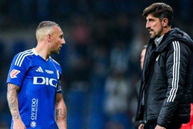 Cazorla y Paunovic Cazorla y Paunovic