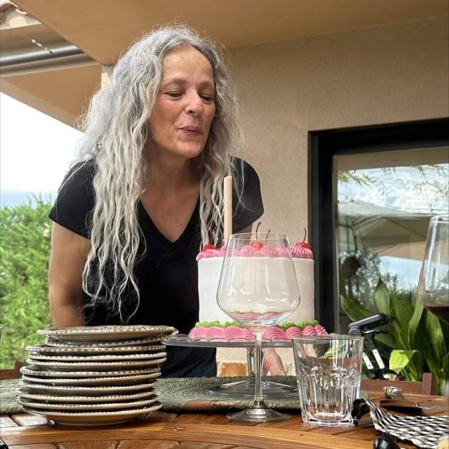 Pilar Tobella sopla las velas por su aniversario Instagram Pilar Tobella sopla las velas por su aniversario Instagram